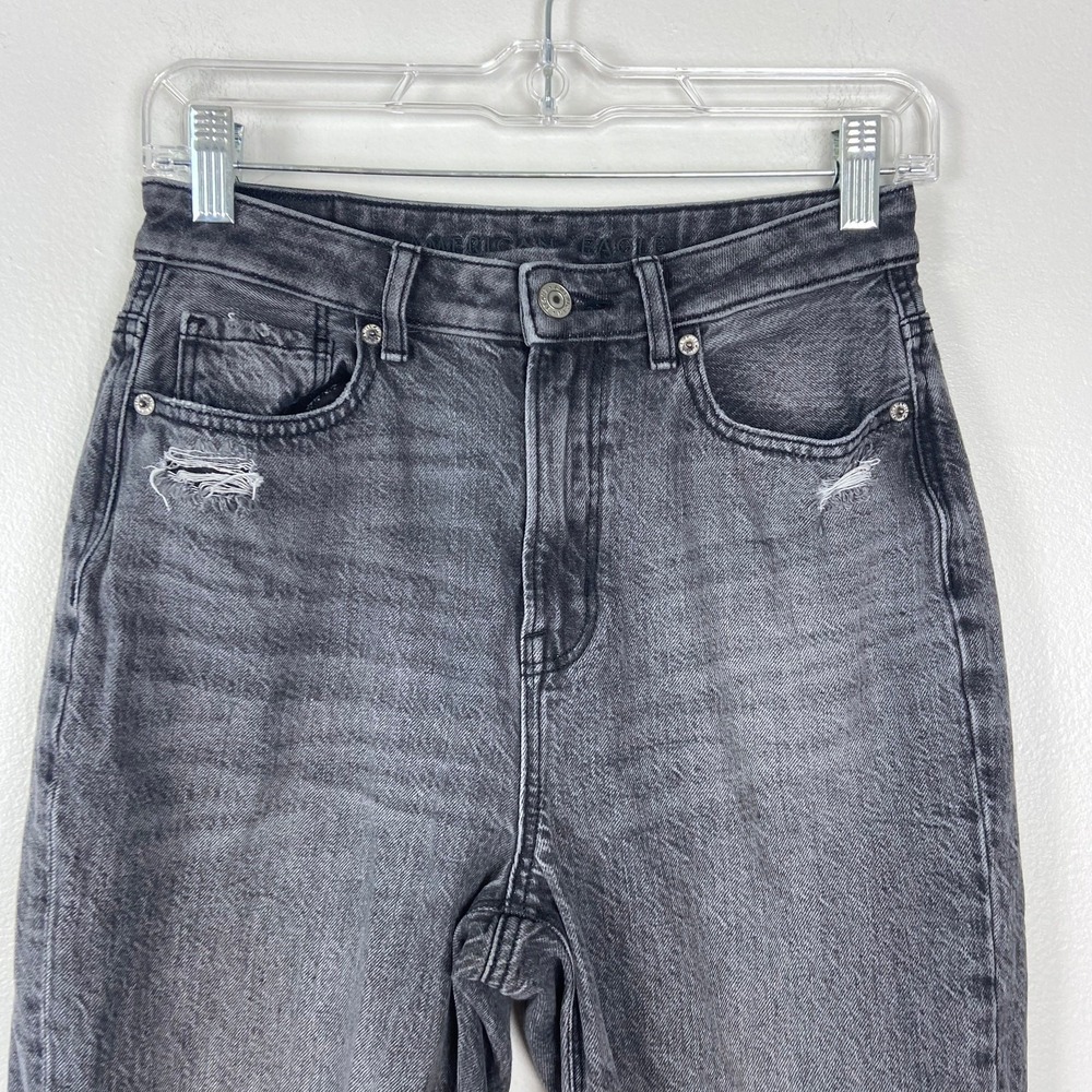 American Eagle Highest Rise Mom Jean Distressed Faded Black Gray Size 2 Regular - Picture 3 of 11